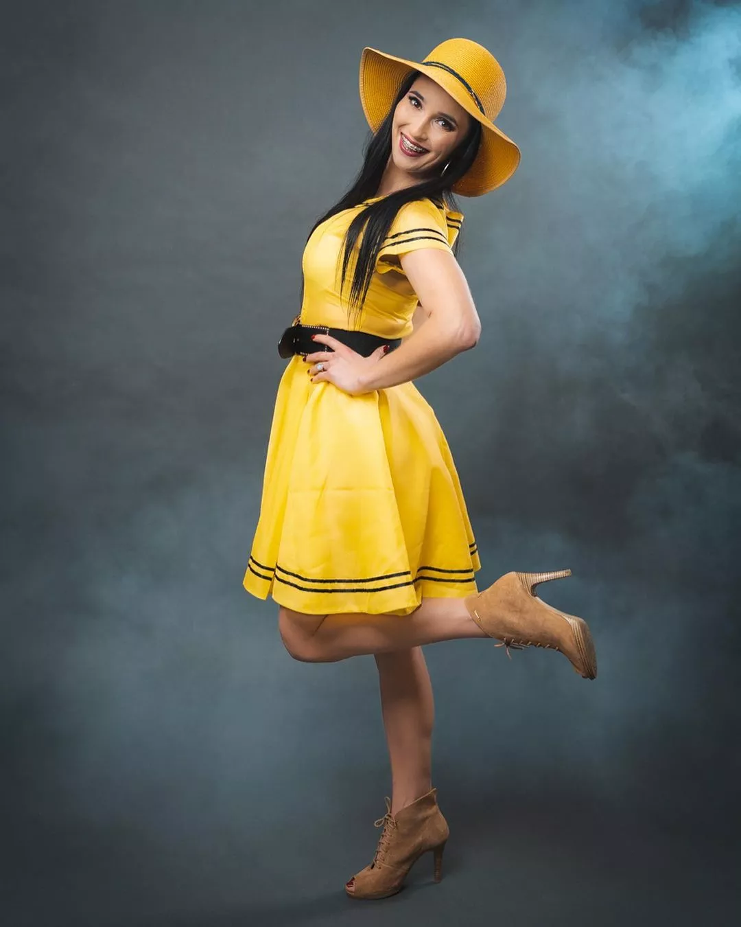 Emilia Sanecka Daj to Głośniej w koronkowej bieliźnie! Popularna wokalistka disco polo kusi odważną sesją! 